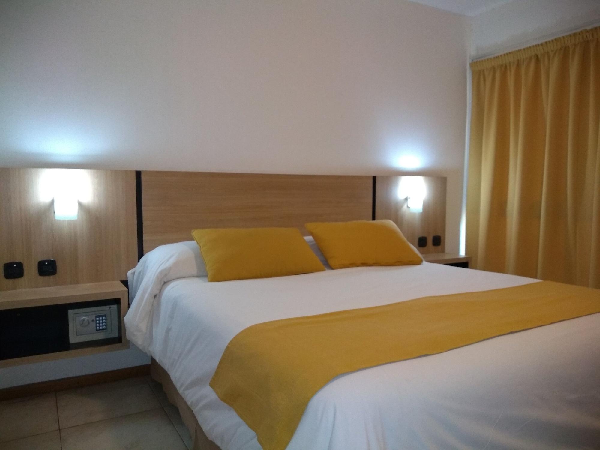 Premium Mendoza Apart Hotel Eksteriør billede